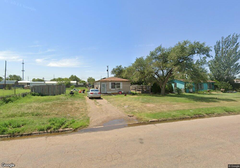 611 W 28th St, Plainview, TX 79072 - photo 1