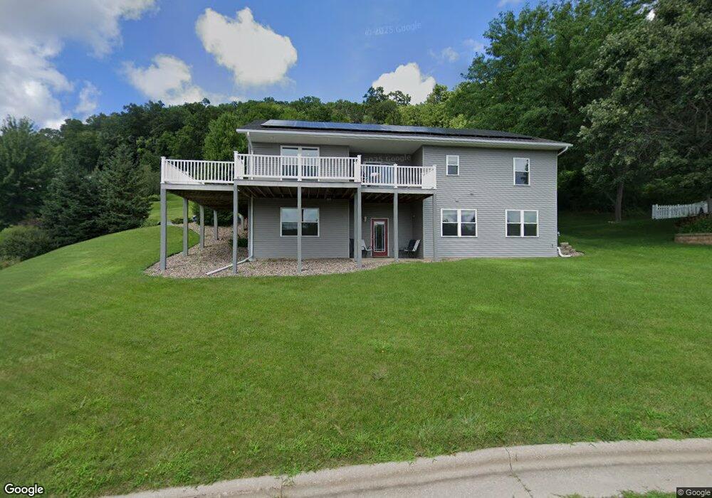 100 Red Apple Dr, La Crescent, MN 55947 - photo 1