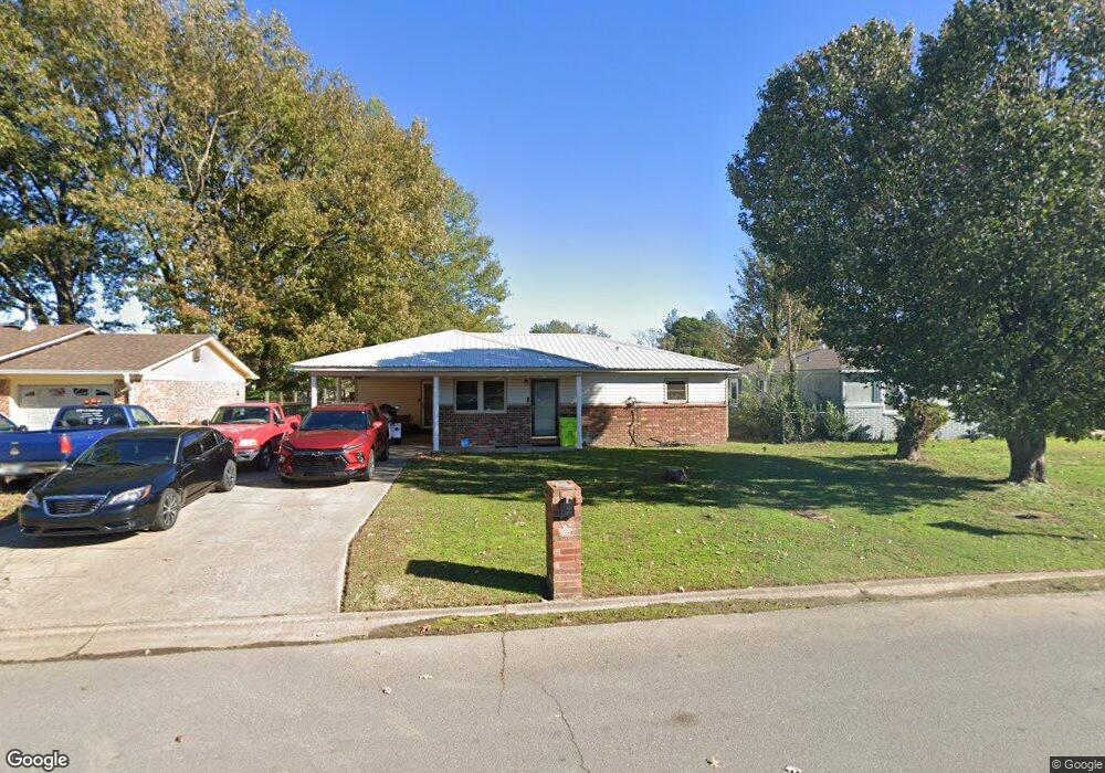 1610 N Spring St, Stuttgart, AR 72160 - photo 1