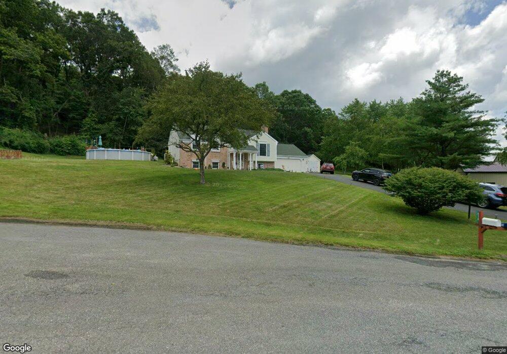 512 Fawn Ln, Tamaqua, PA 18252 - photo 1