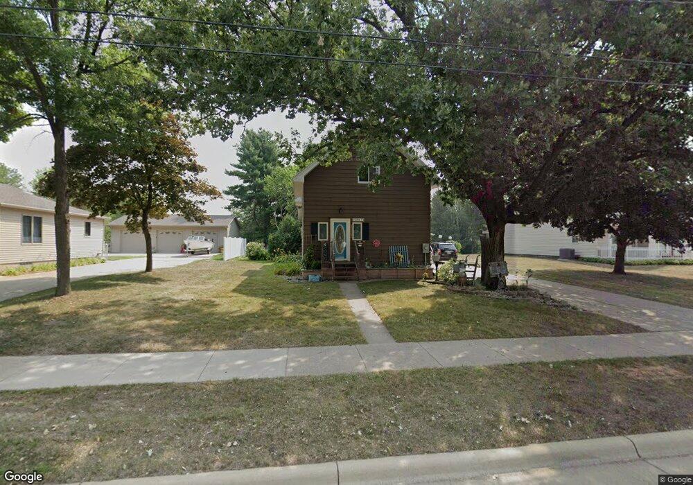 1205 4th St SE, Austin, MN 55912 - photo 1