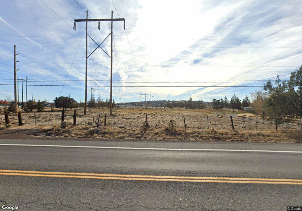 3650 SW Highland Ave, Redmond, OR 97756 - photo 1