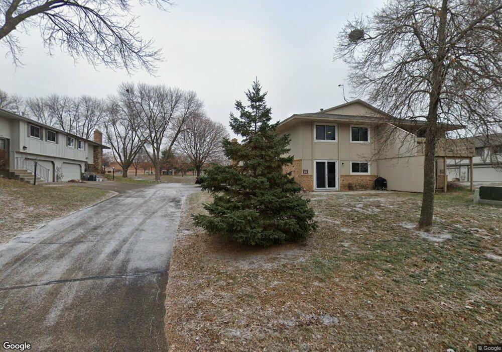 6926 Ives Ln N, Maple Grove, MN 55369 - photo 1