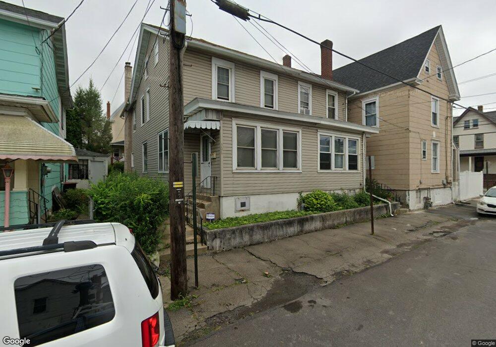 306 E Walnut St, Hazleton, PA 18201 - photo 1