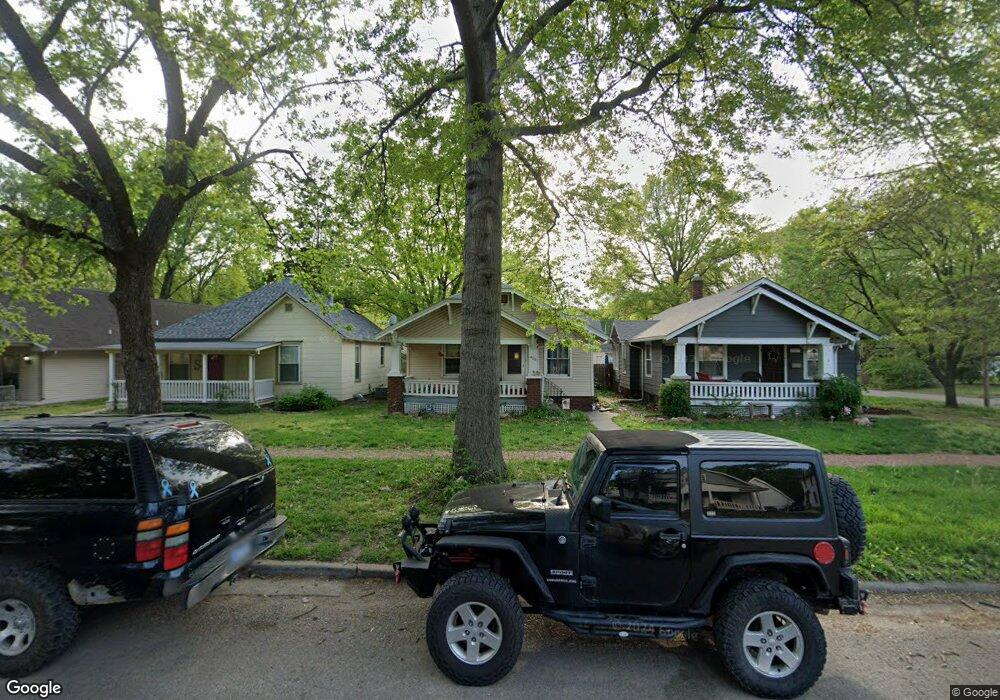 405 SW Elmwood Ave, Topeka, KS 66606 - photo 1