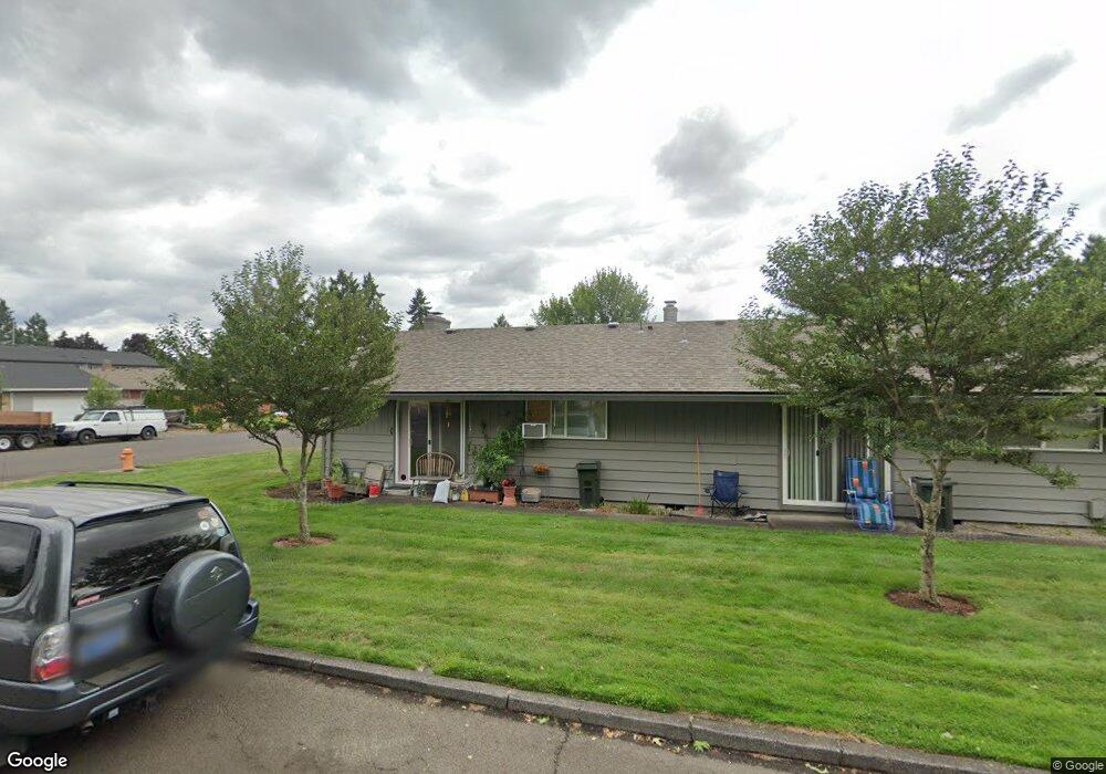 607 NE 16th Ave, Canby, OR 97013 - photo 1