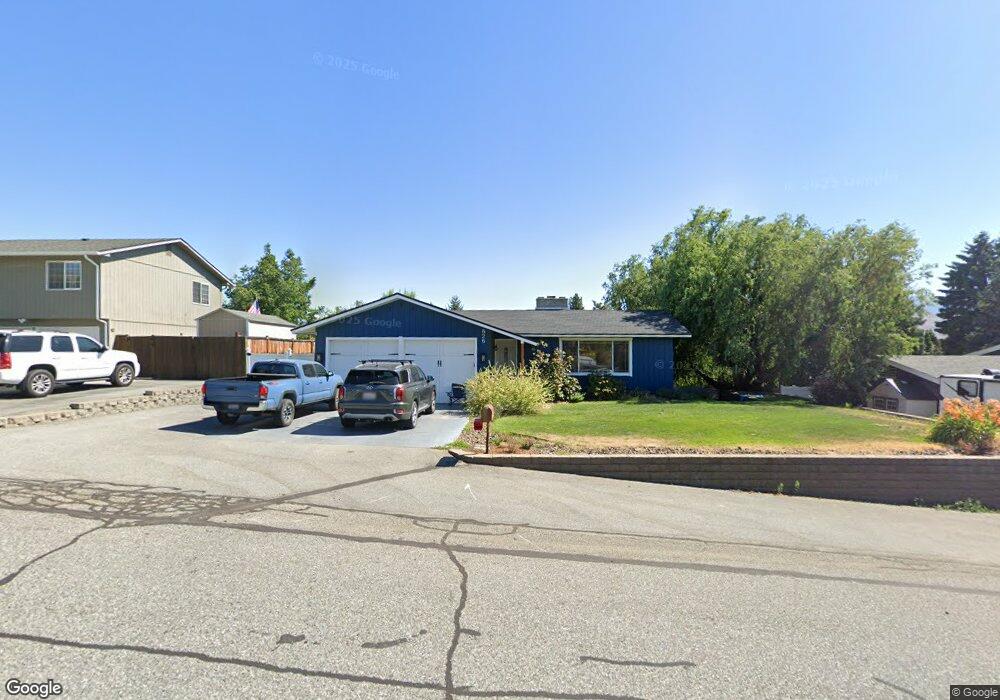 626 Gormley St, East Wenatchee, WA 98802 - photo 1