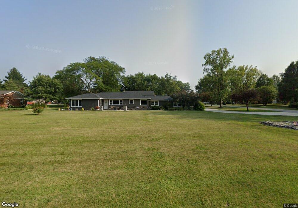 1012 Riverview Dr, Bluffton, IN 46714 - photo 1