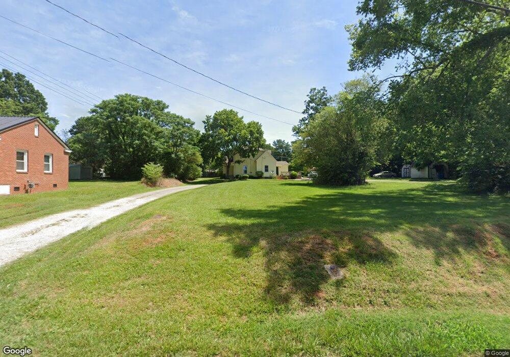 512 Brevard St, Statesville, NC 28677 - photo 1