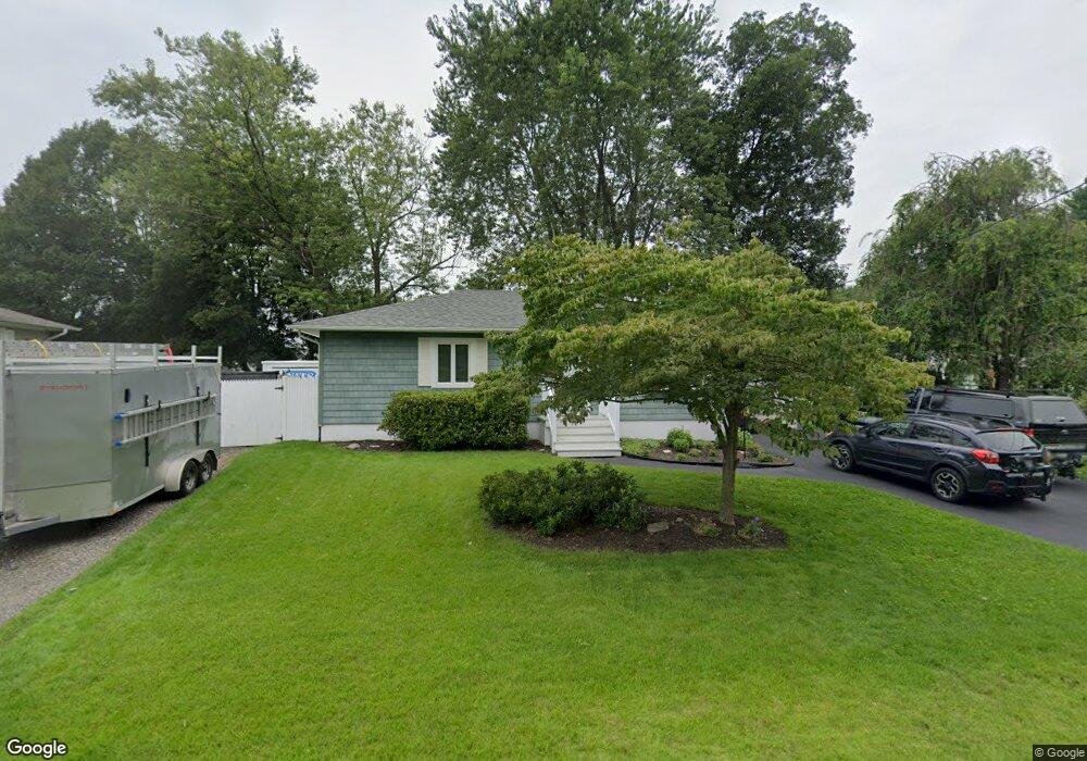 32 Iris Ave, Salem, NH 03079 - photo 1