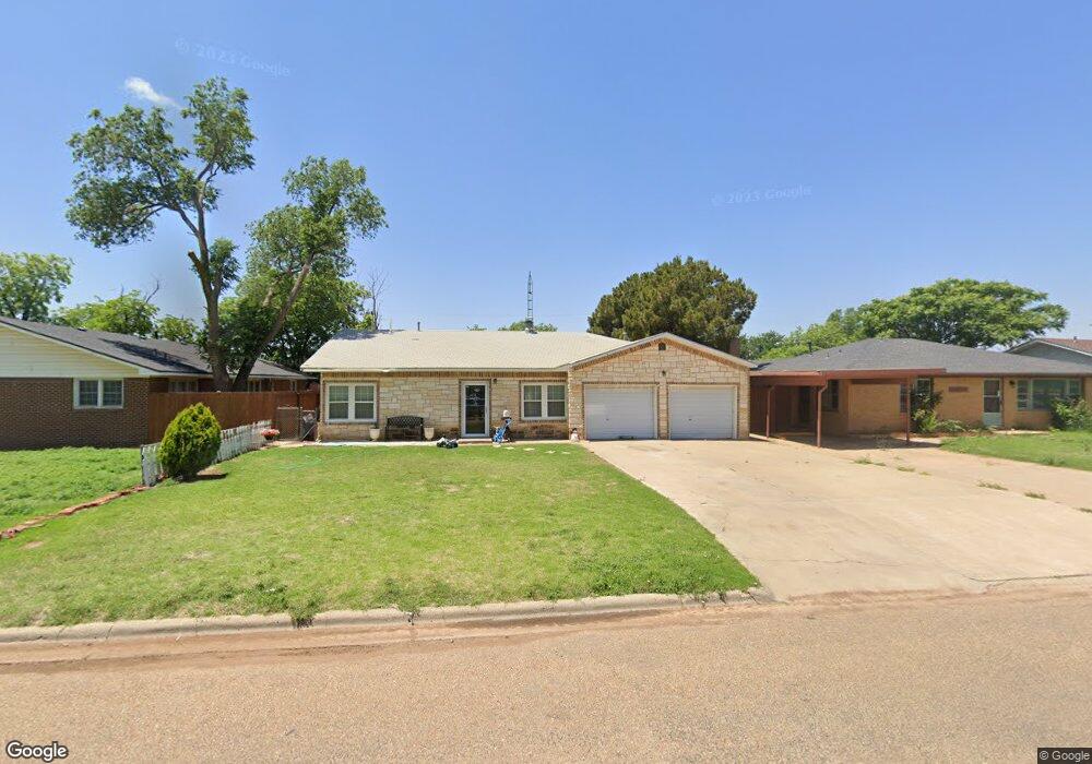 803 Borger St, Plainview, TX 79072 - photo 1