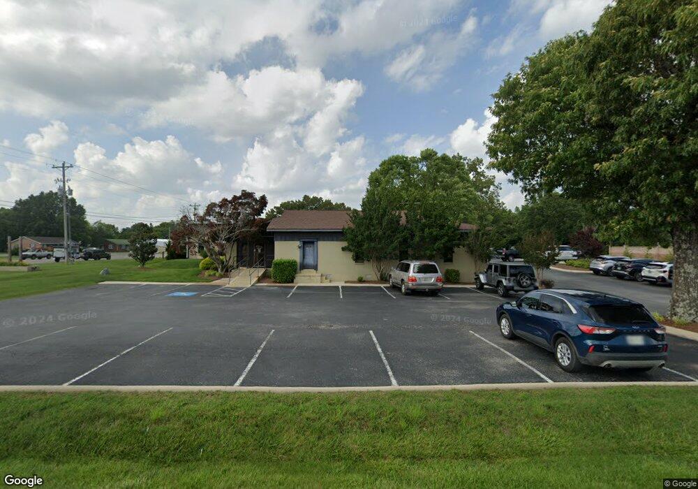 1425 Mcarthur St, Manchester, TN 37355 - photo 1