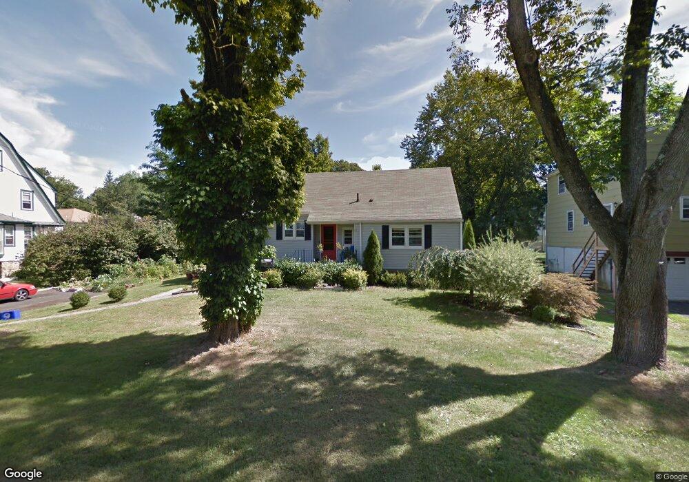 284 Manhattan Ave, Hawthorne, NY 10532 - photo 1