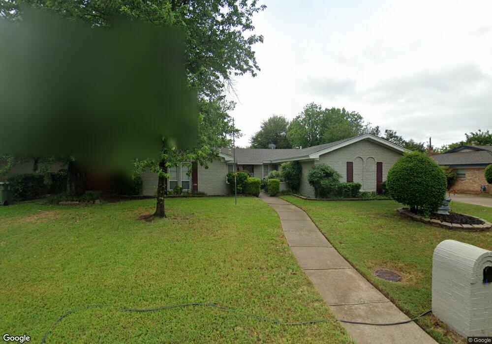 229 E Louella Dr, Hurst, TX 76054 - photo 1