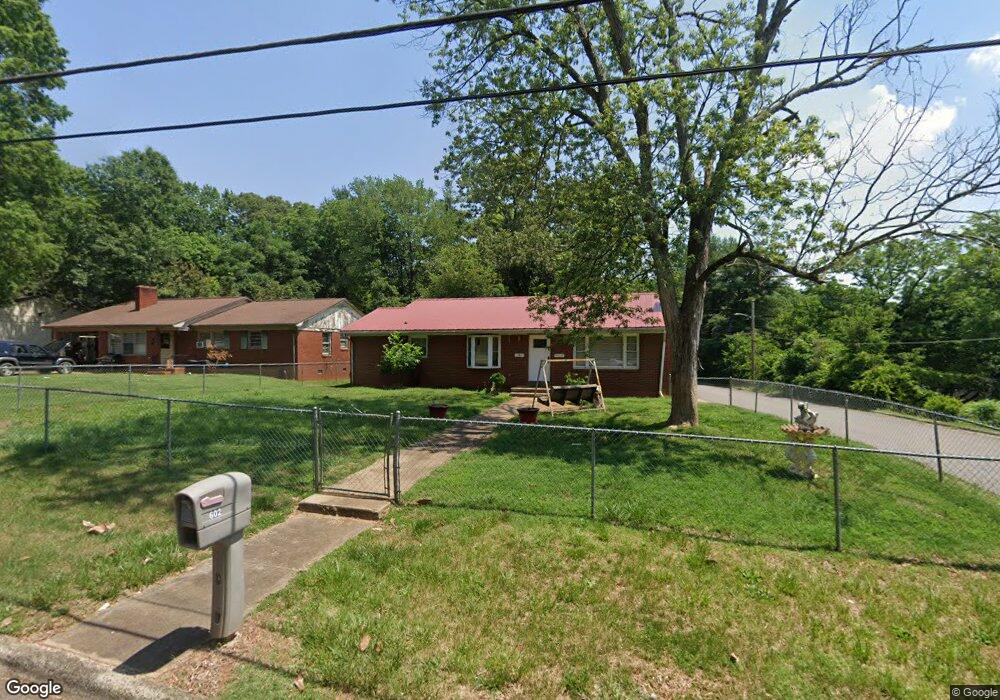 602 Holland Dr, Statesville, NC 28677 - photo 1