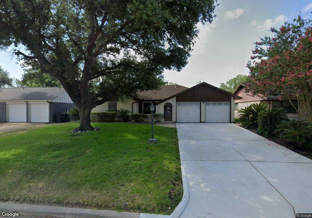 11006 Overlea Dr, Houston, TX 77089 - photo 1