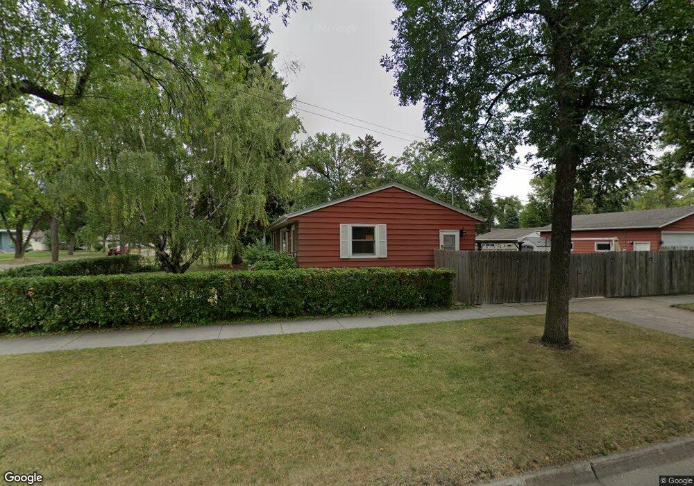 1523 14th Ave S, Grand Forks, ND 58201 - photo 1