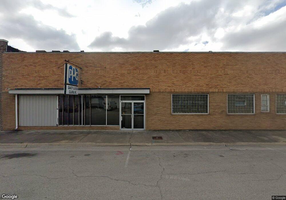 100 Broadway St, Lincoln, IL 62656 - photo 1