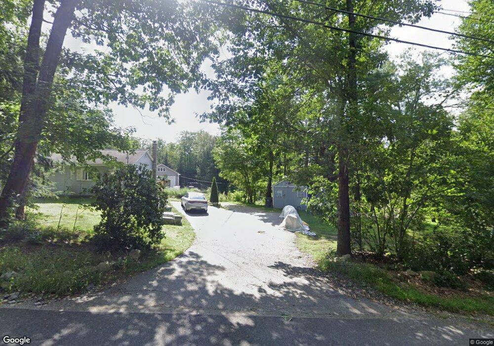 653 Cross Country Rd, Pembroke, NH 03275 - photo 1