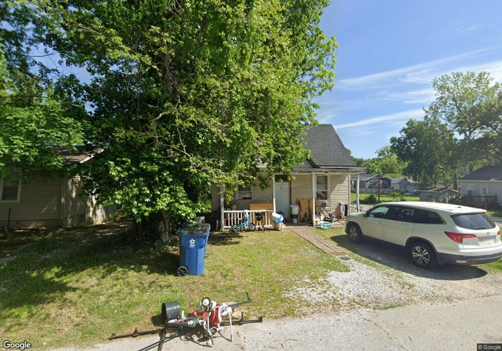 1101 Grove St, Carthage, MO 64836 - photo 1