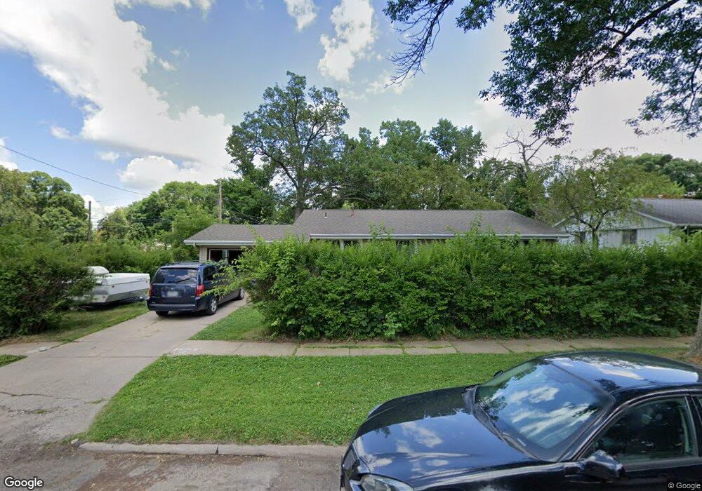 1215 Cheyenne Rd NW, Cedar Rapids, IA 52405 - photo 1