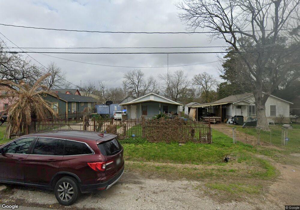 119 Dorchester St, Houston, TX 77022 - photo 1