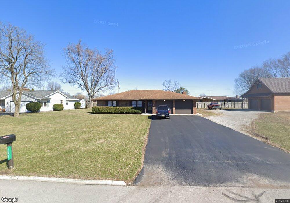 1601 Greenfield Dr, Findlay, OH 45840 - photo 1