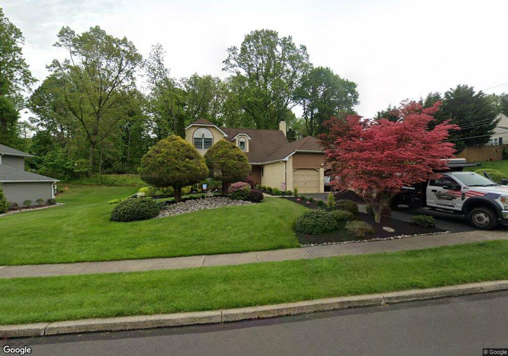 835 Spring View Dr, Southampton, PA 18966 - photo 1