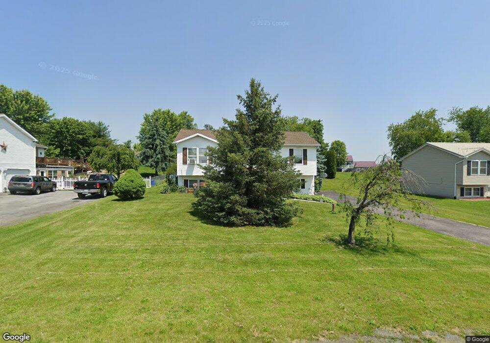 1247 Courtney Dr, Chambersburg, PA 17201 - photo 1