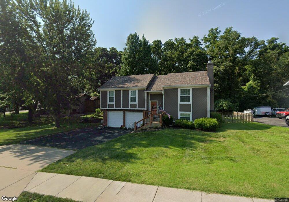 9915 W 67th St, Shawnee, KS 66203 - photo 1