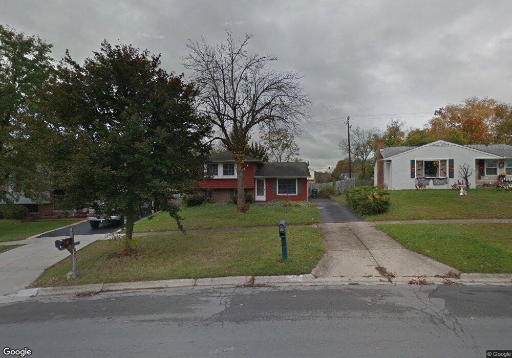 1537 River Bend Rd, Columbus, OH 43223 - photo 1