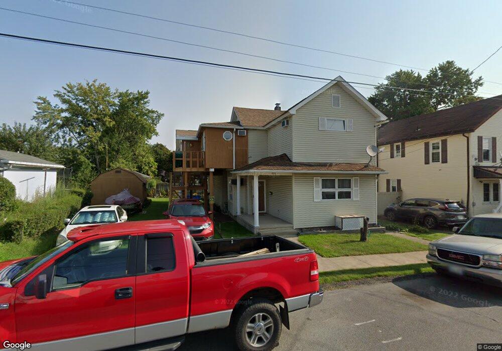 908 Archbald St, Scranton, PA 18504 - photo 1