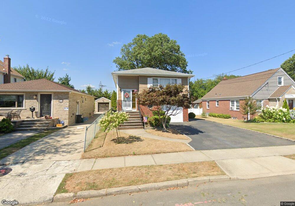 27 Grand Ave, Lynbrook, NY 11563 - photo 1