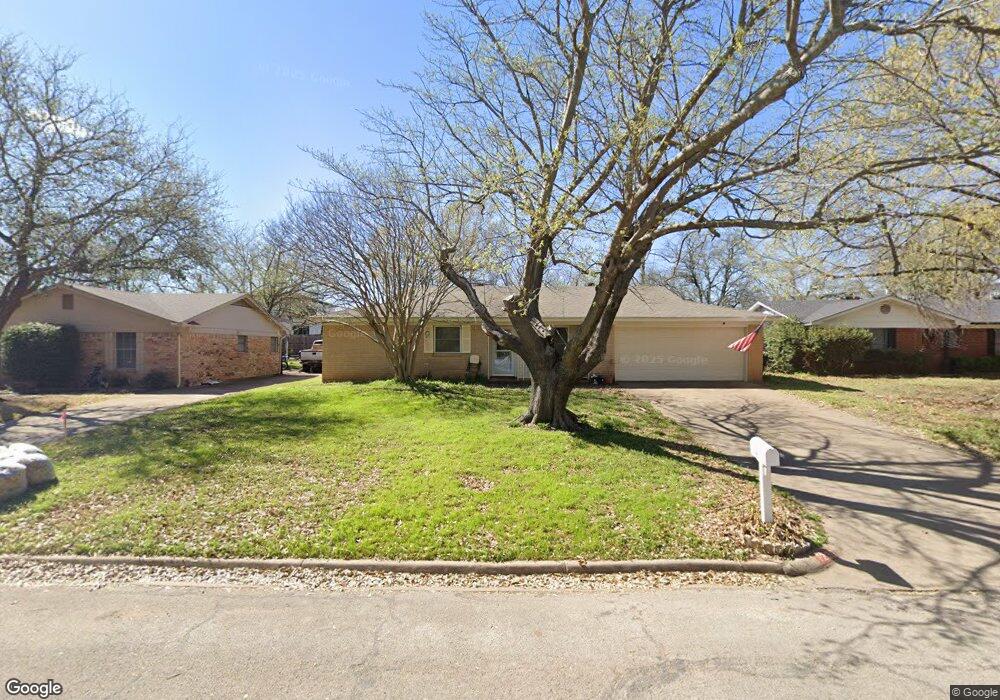 1230 Willowwood Dr, Cleburne, TX 76033 - photo 1