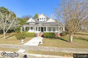 421 Bay St E, Pineview, GA 31071