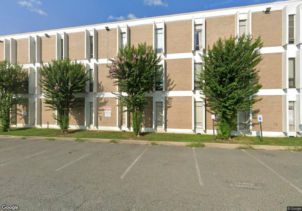 11125 Rockville Pike unit 203, Rockville, MD 20852 - photo 1