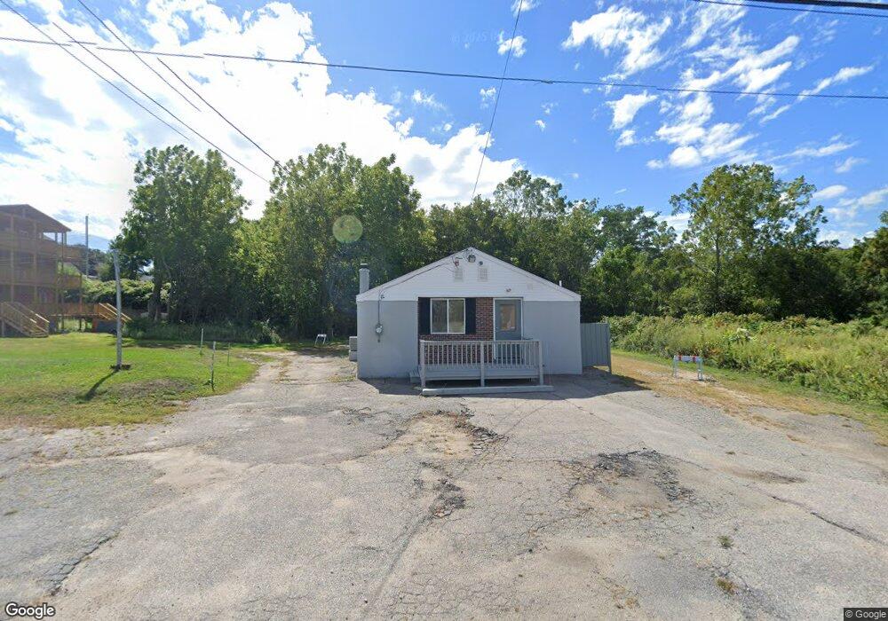 6 Columbus Ave, Westerly, RI 02891 - photo 1