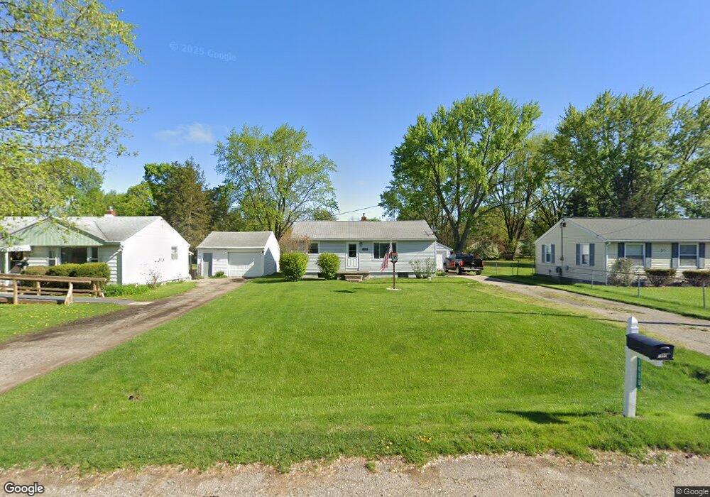 1480 Ronnie St, Flint, MI 48507 - photo 1