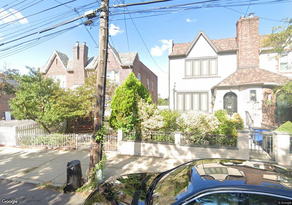 5382 63rd St, Maspeth, NY 11378 - photo 1