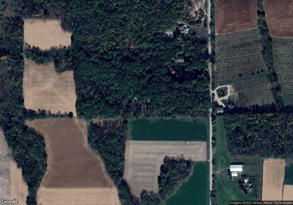 N8211 Smith Rd, Brooklyn, WI 53521 - photo 1