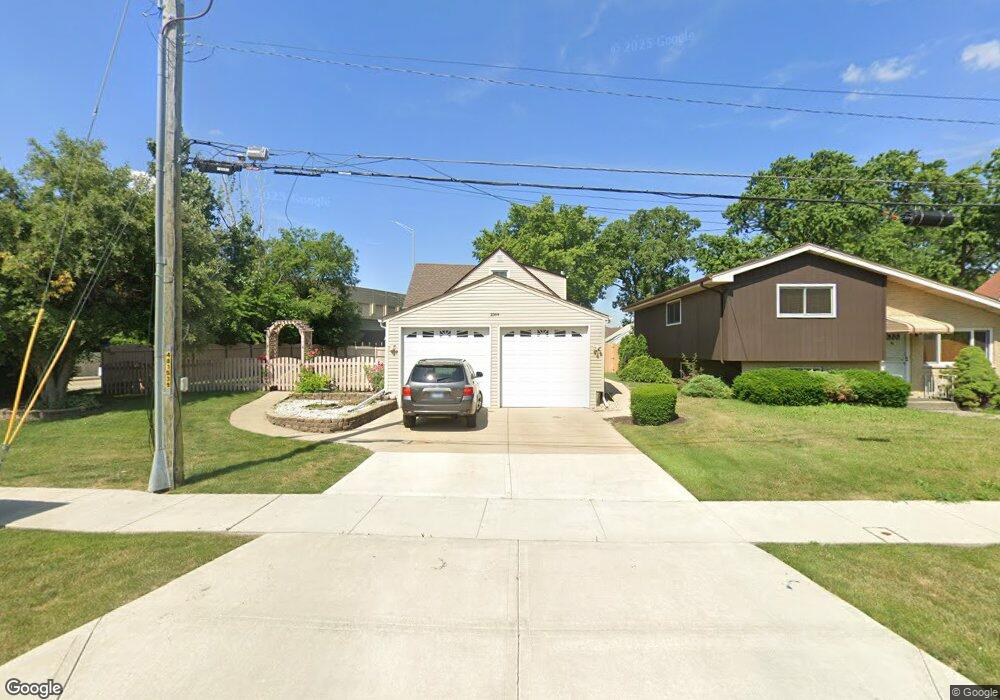 2364 Westview Dr, Des Plaines, IL 60018 - photo 1