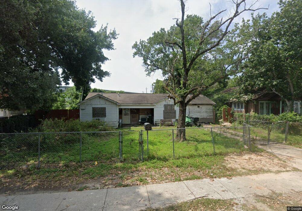 725 Oak St, Houston, TX 77018 - photo 1