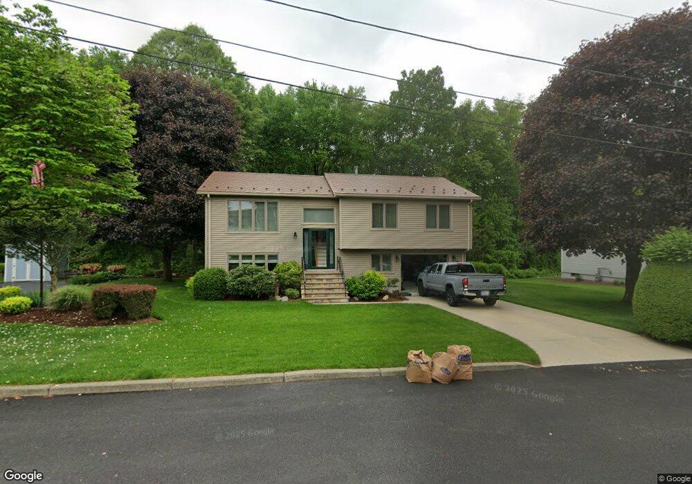 27 Highwood Terrace, Cranston, RI 02920 - photo 1