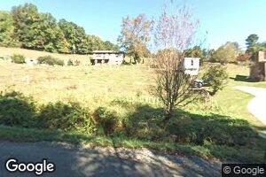 1558 Gleaves Rd, Ivanhoe, VA 24350