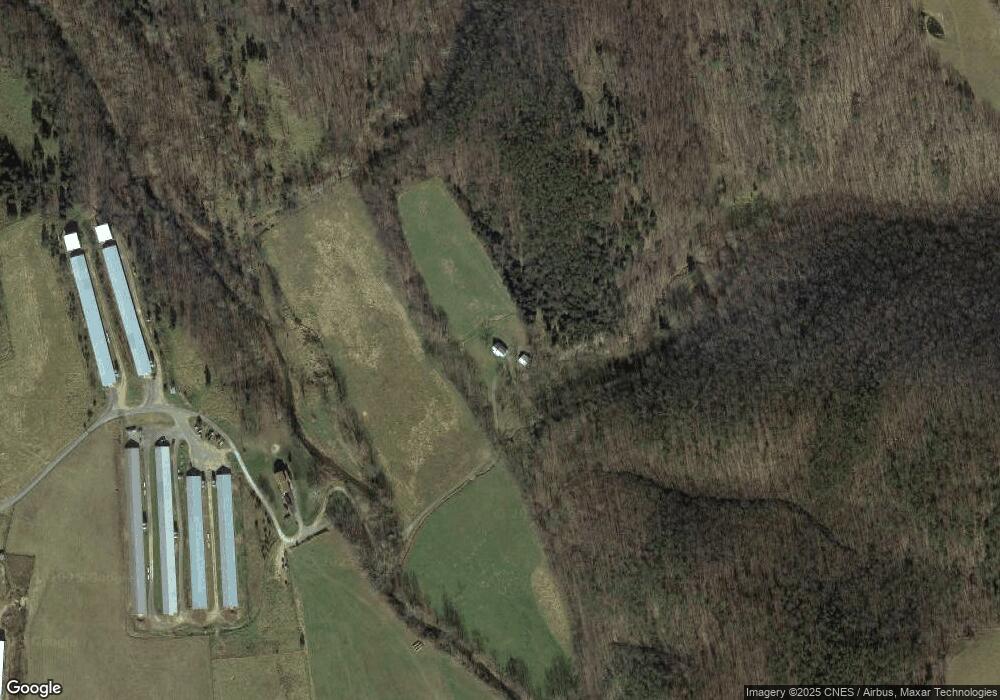 565 Cattlemens Ln, Maysville, WV 26833 - photo 1