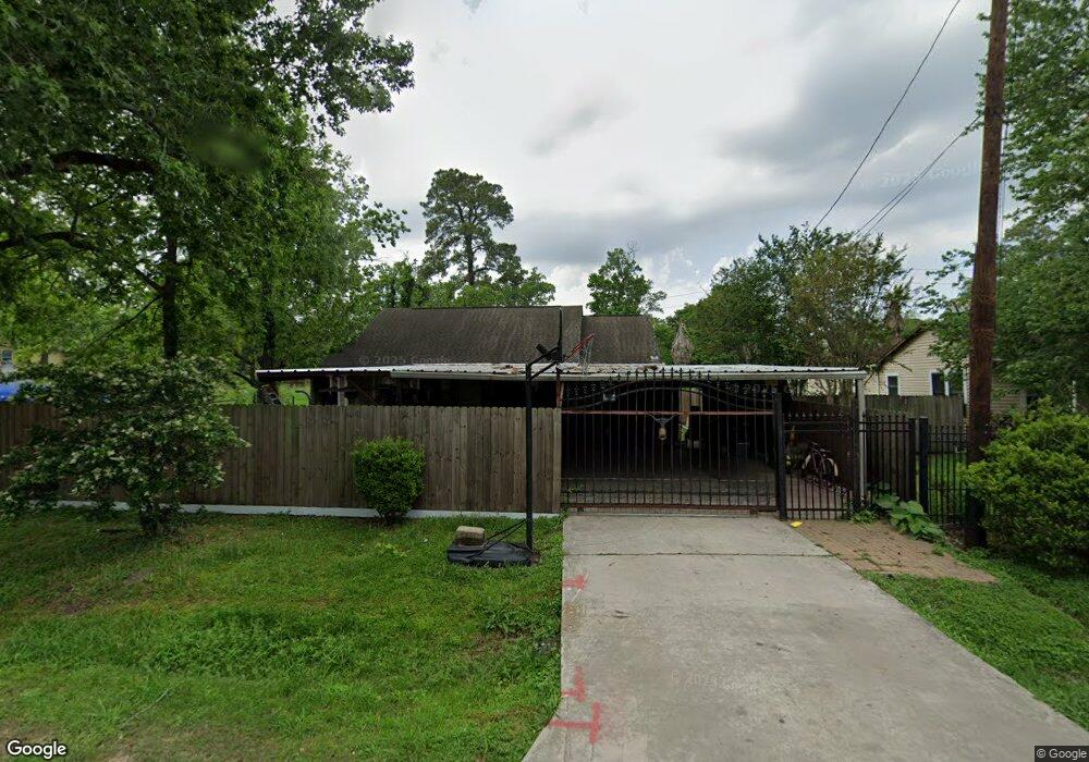 9121 Pembrook St, Houston, TX 77016 - photo 1