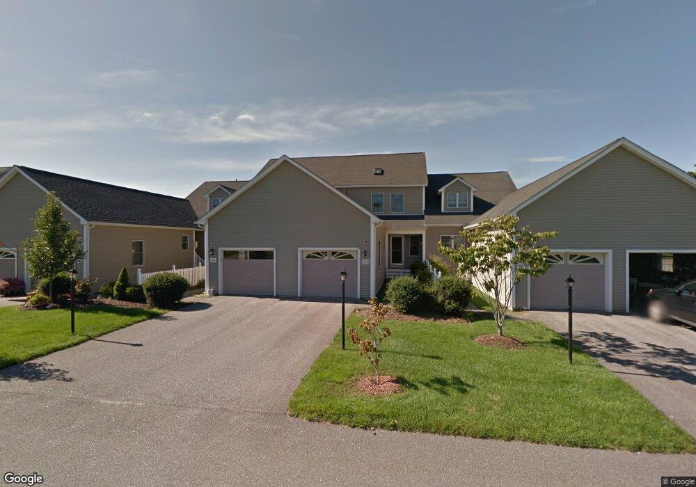 222C Belknap Dr unit 222C, Suncook, NH 03275 - photo 1