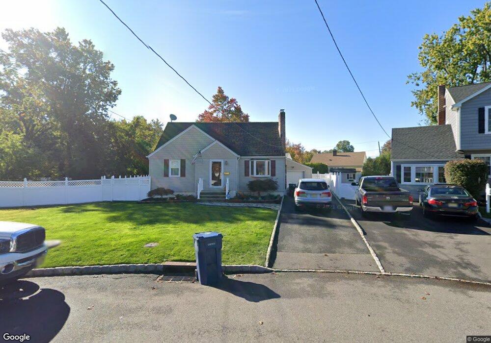 31 Prescott Turn, Clark, NJ 07066 - photo 1