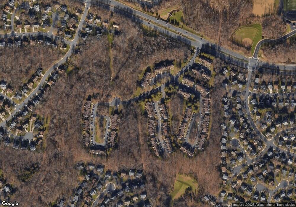 201 Finchingfield Ct, Sterling, VA 20165 - photo 1