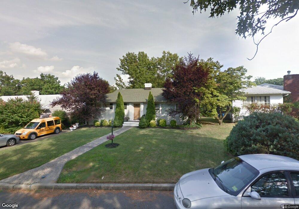 587 Seven Oaks Rd, Orange, NJ 07050 - photo 1